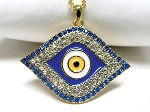 Blue_eye_pendant_JNK1843